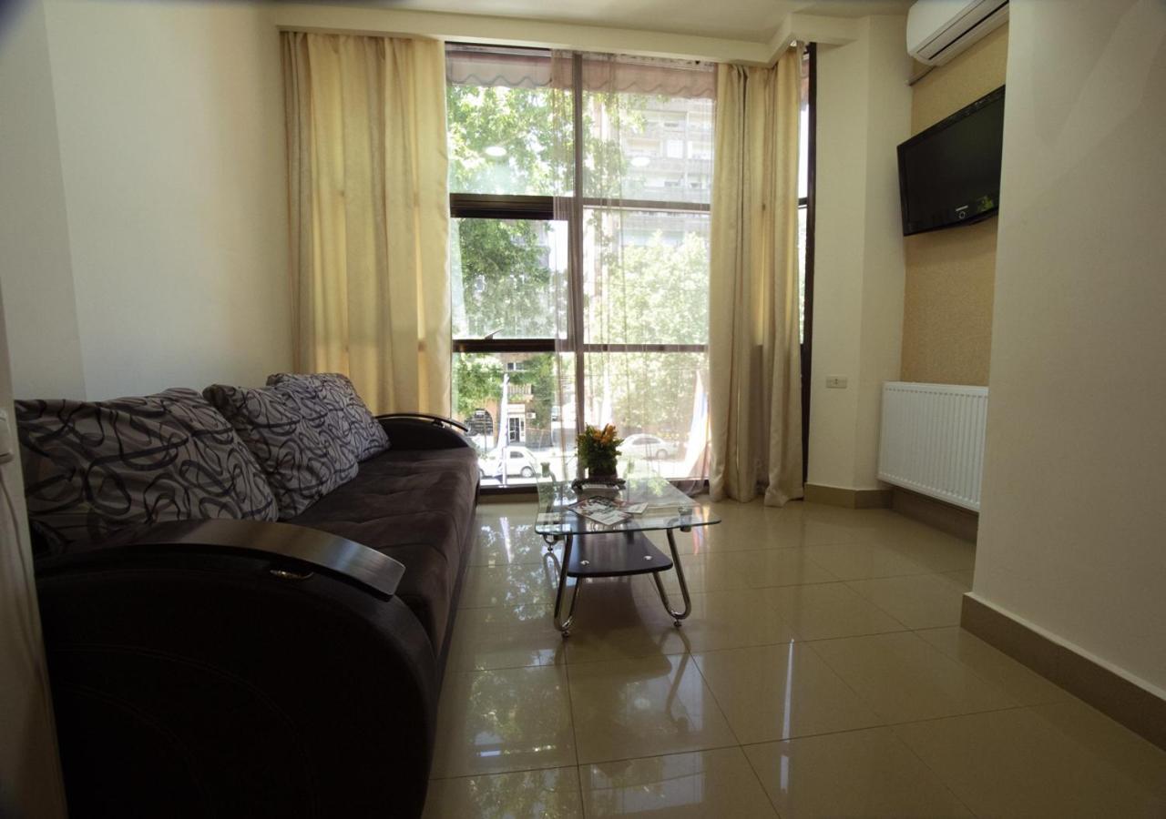 יירבאן Hotel Premium Armenia מראה חיצוני תמונה