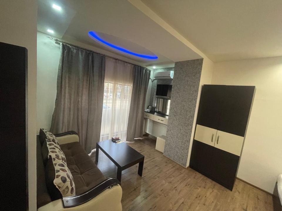 יירבאן Hotel Premium Armenia מראה חיצוני תמונה