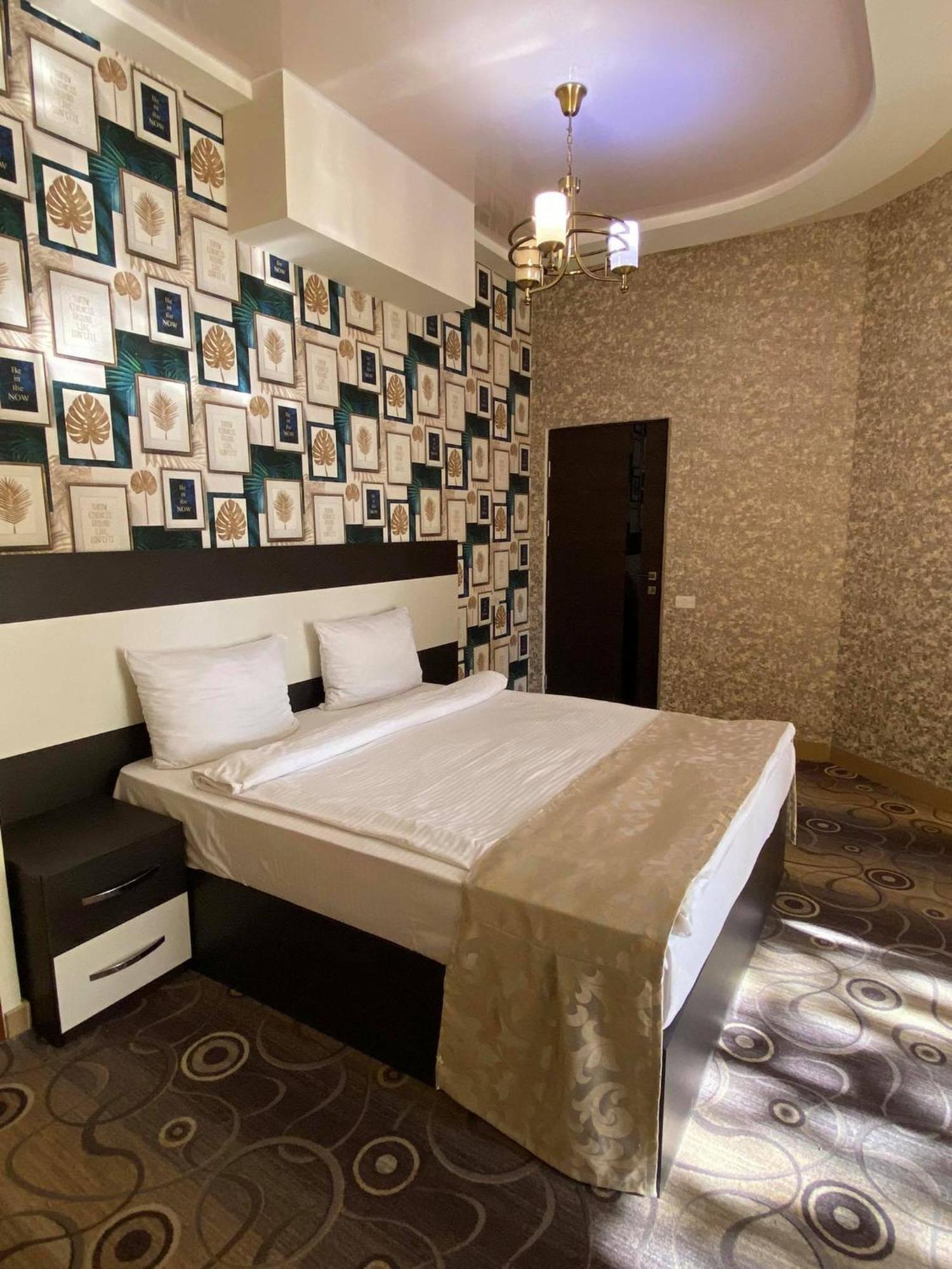 יירבאן Hotel Premium Armenia מראה חיצוני תמונה